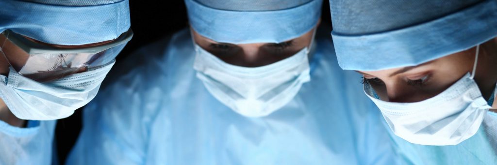 how-to-become-a-surgical-assistant-guide-skills-salary